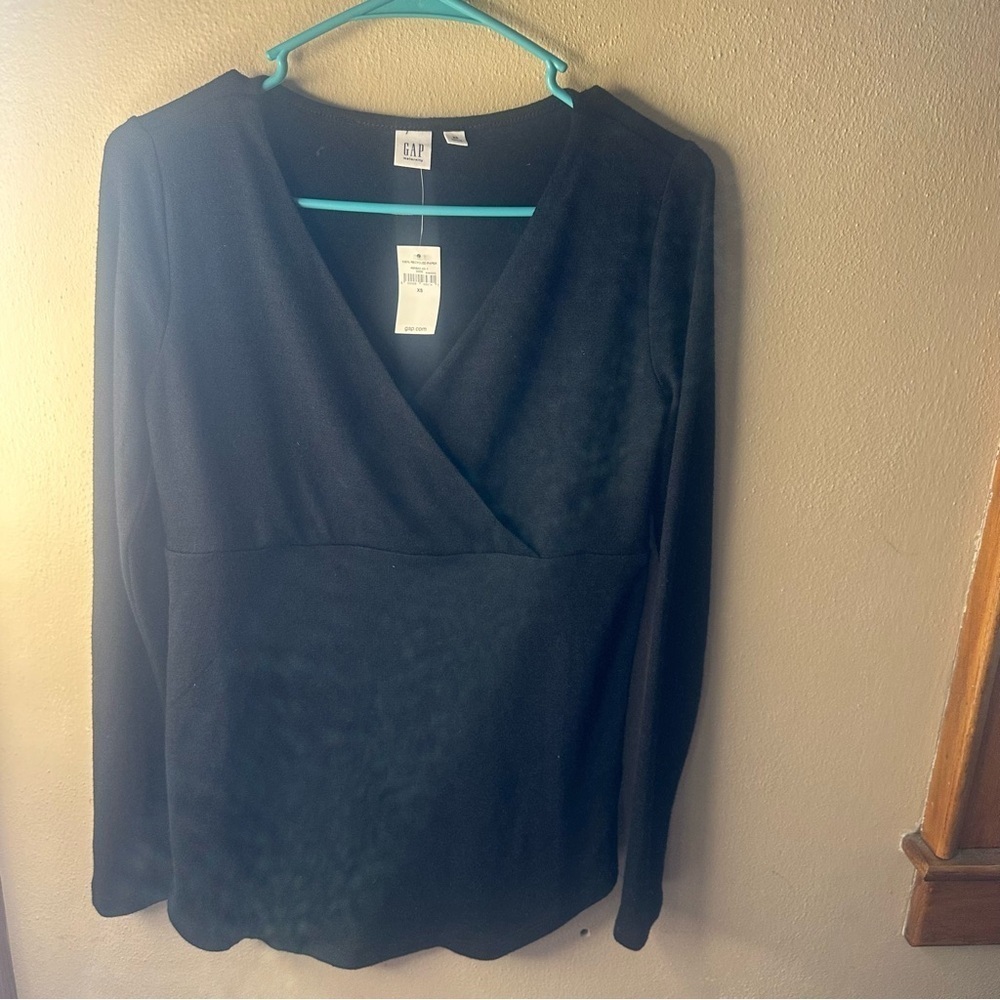 NWT Gap Black Casual V Neck Long Sleeve Pullover Shirt Top Blouse Size XS
